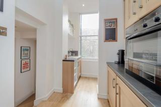 2-bed flat in Paddington - Hyde Park - 1