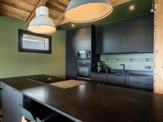 Splendide chalet 6 pièces, jacuzzi et sauna, proche pistes à La Plagne Montalbert - FR-1-755-24 - 4