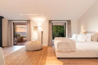 River42 Camps Bay - Luxury villa with pool, running stream & views - 1