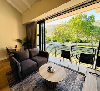 Two Horizons Apartment 6 - 2