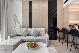 Stylish Family Retreat That Sleeps 6 In The Heart of JVC - 4