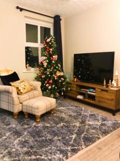 Charming Pembroke Townhouse - 3