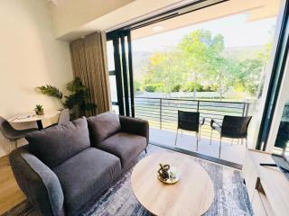 Two Horizons Apartment 6 - 8