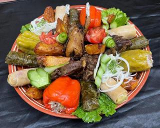 Hotel Turkistan Restaurants - 8