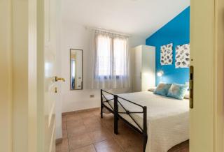 600m from the beach - Garden and Sea View - 7