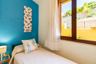 600m from the beach - Garden and Sea View - 4