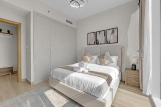 Lush 1BR Apt at Bloom tower in JVC - 4