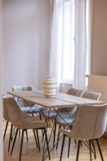 josef's home I Comfort Apartment in Ideal Location - 8