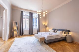 josef's home I Comfort Apartment in Ideal Location - 1