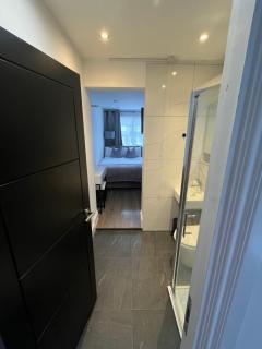 Double Guest Room 40 minutes from Central London - 4