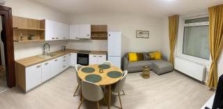 Lux Konštantínova - 9