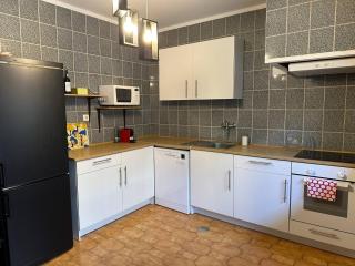 Ground level house with patio - 9