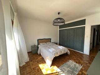 Ground level house with patio - 1