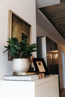 Bright and Modern Apt with an Industrial Touch - 6