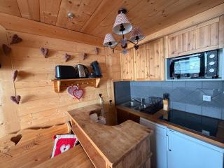 VT Studio cabine centre station et pied des pistes - 1