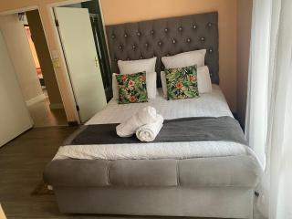 Peaceful picturesque Pecanwood - 1