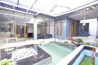 Hotel O 94911 Syariah Anggrek Guest House - 8