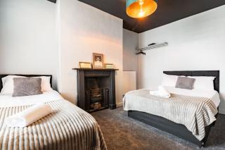 The Gallery on Swan Street - 5