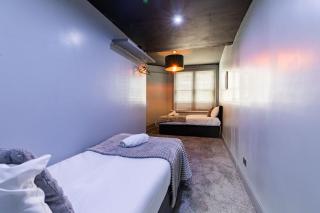 The Gallery on Swan Street - 3