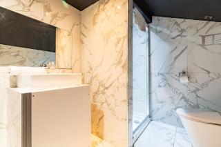 The Gallery on Swan Street - 1