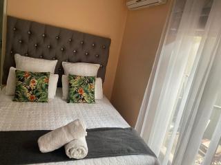 Peaceful picturesque Pecanwood - 4