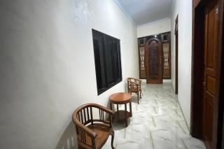 OYO 94920 House Of Elea Minggiran - 5