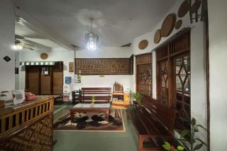 OYO 94937 Garuda Homestay Syariah - 1