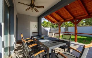 Villa Katarina - Peroj by Villas Guide - 8