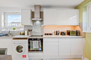 Spacious 2-Bed Apartment In Shoreditch - 1