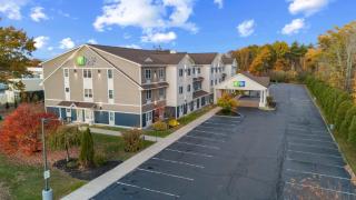 Holiday Inn Express Hotel & Suites Hampton South-Seabrook by IHG - 4