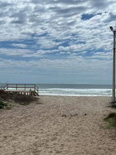 Apartamento à 200 metros da praia - 8