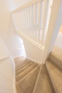 Joyful Management - A Mordern Semi-Detached House with 3 bedroom - 4