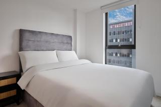 Joyful Group - Warm 2 Bed Ensuite Apartment near Manchester City Centre and Old Trafford - 1