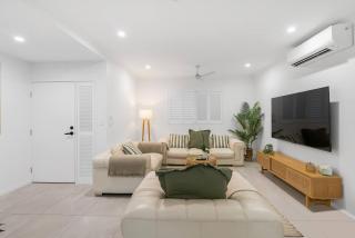 Argentea Cove - Poolside Escape near Palm Cove Beach - 5