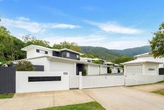 Argentea Cove - Poolside Escape near Palm Cove Beach - 4