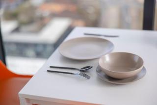 2 bed ensuite with fantastic night view and Old Trafford Stadium - 6