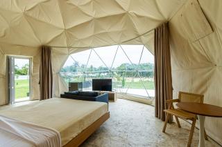 Bubble Glamping King bed, we have a 8 units like this - 2