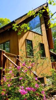 Pondside Vacation Rental with Deck and Private Beach Access in Cape Cod, Massachusetts - 1