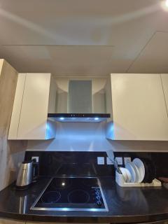 Modern ZED Apartment Near Pyramids, ZED Park, GEM - 7