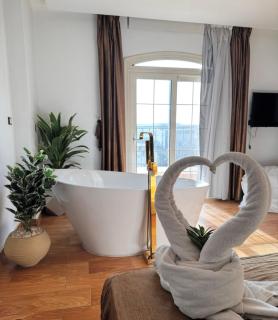 Palm Pyramids View INN - 6