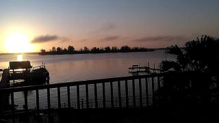 Beautifully Decorated Waterfront Chalet Rental in Grant, Florida - 9