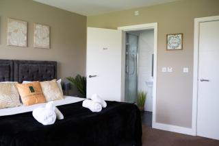 Syster Properties Leicester LE3 Comfy Casa Stay with Free Parking in Quiet Area - 3