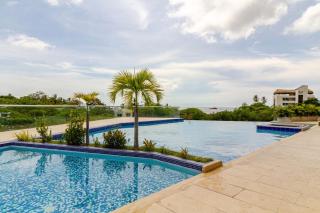 Espectacular Apto frente a la Plaza Pozos Colorados - 0