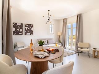 Sanders Paros Gardens - 2