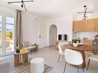 Sanders Paros Gardens - 1