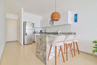 Espectacular Apto frente a la Plaza Pozos Colorados - 3