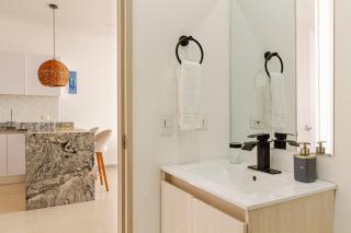 Espectacular Apto frente a la Plaza Pozos Colorados - 2