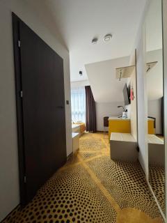 Eclipse Budget Rooms - 2