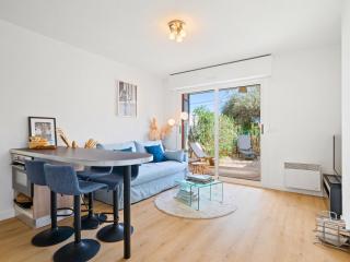 Le Cocon - 5 min to Monaco - Ideal couple or business - Free private parking - Near events - Terrace and balcony - Premium services - 6