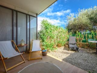 Le Cocon - 5 min to Monaco - Ideal couple or business - Free private parking - Near events - Terrace and balcony - Premium services - 3